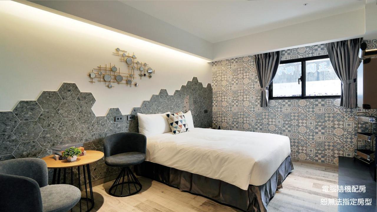 K Hotel - Yizhong Taichung Exterior foto