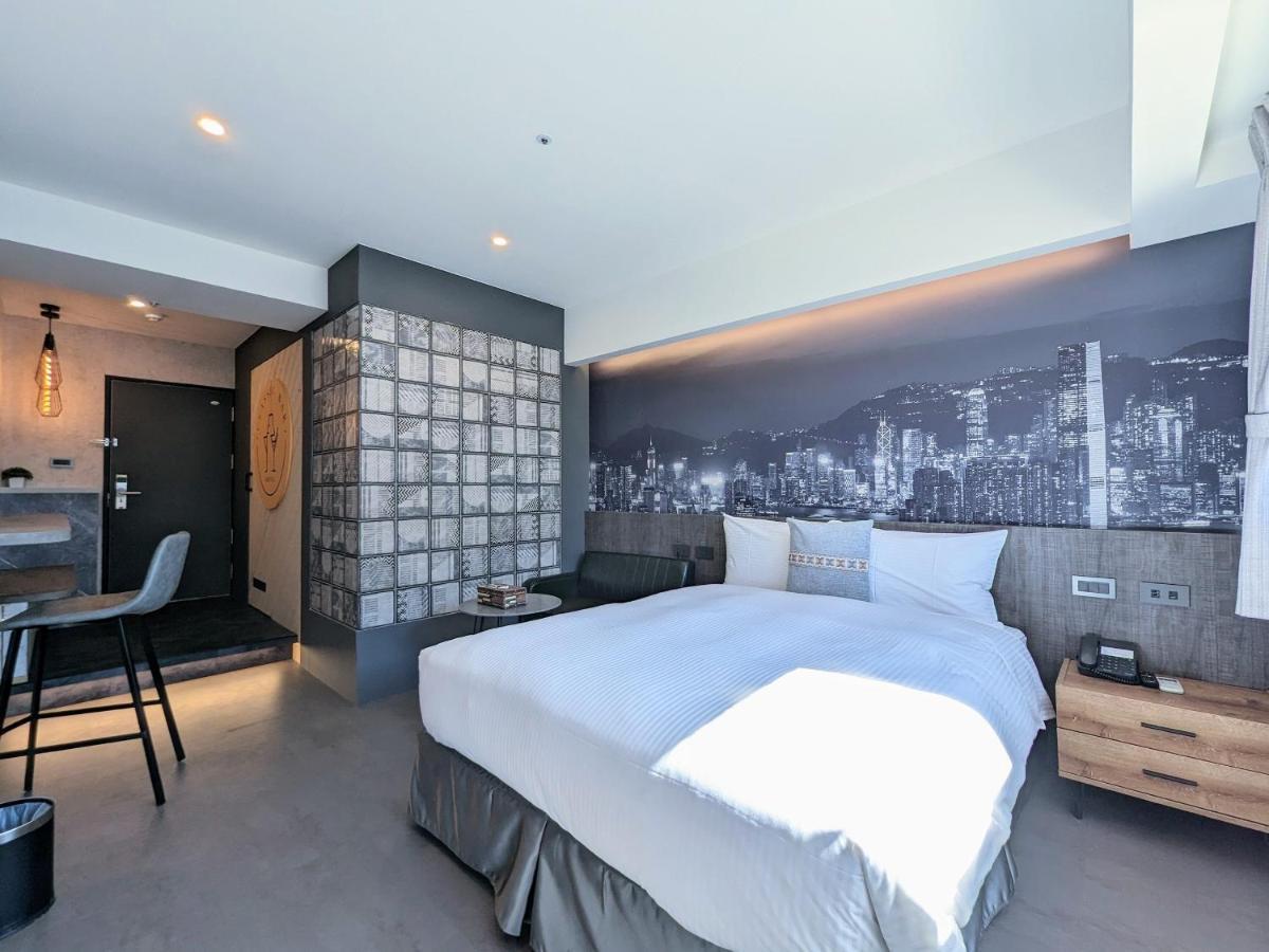 K Hotel - Yizhong Taichung Exterior foto