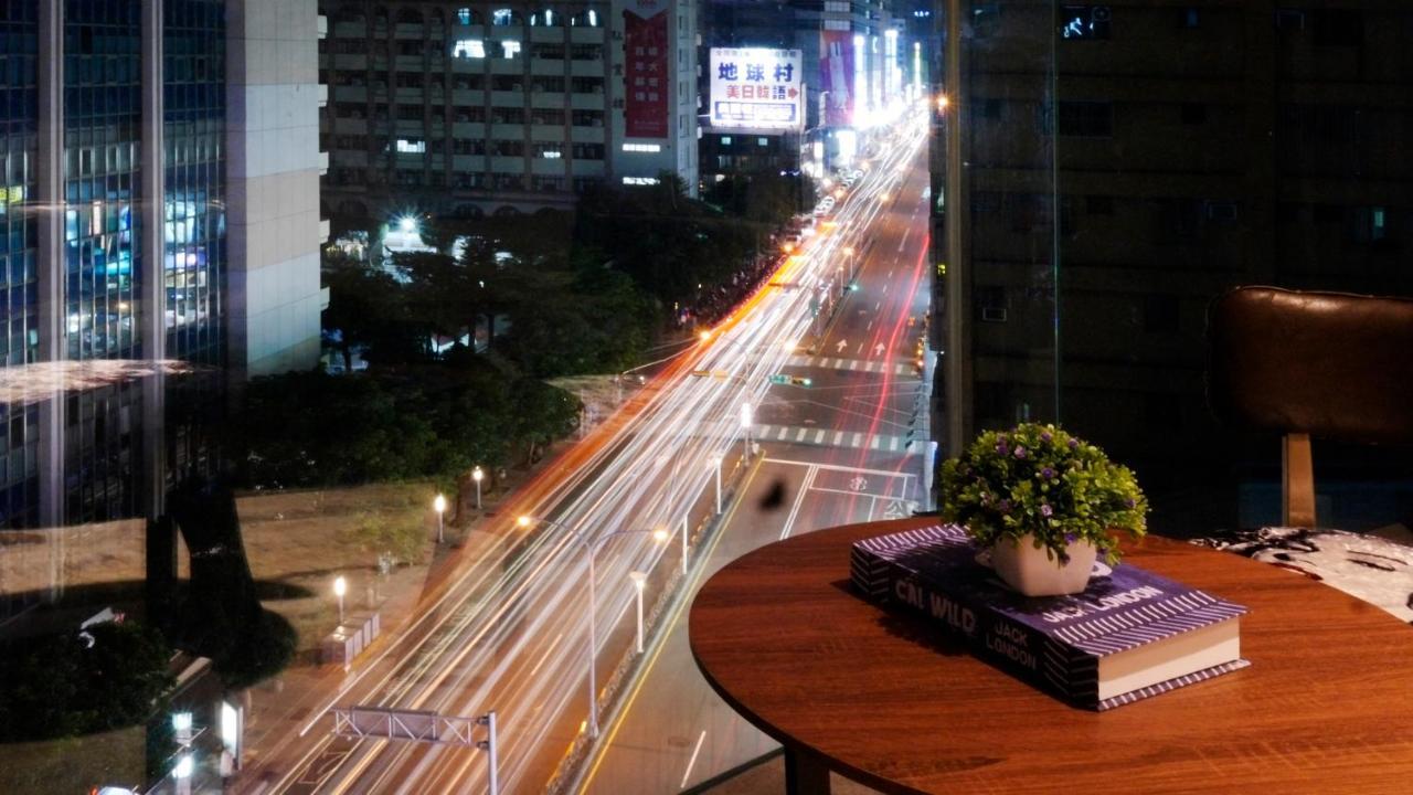 K Hotel - Yizhong Taichung Exterior foto